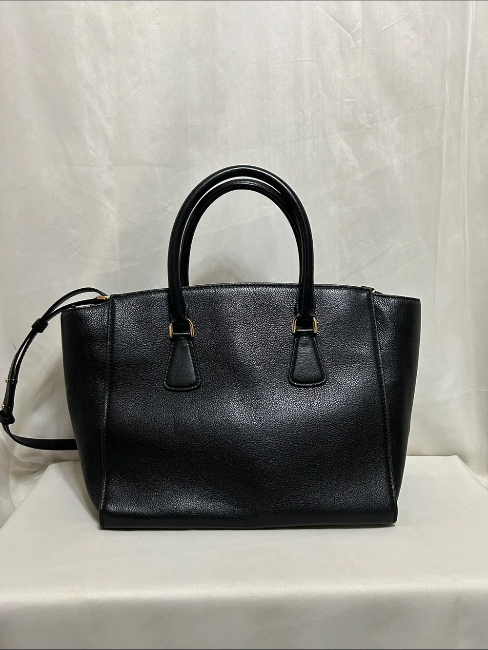 Michael Kors Large Sophie Satchel Bag In Black